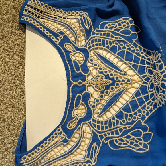 Periwinkle Tank with Peephole Lace - Picture 4 of 5